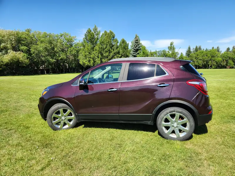 2017 Buick Encore Essence, 193 357 km, dovoz Kanada — foto 4 z 12