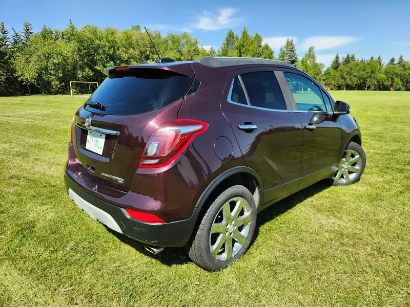 2017 Buick Encore Essence, 193 357 km, dovoz Kanada — foto 6 z 12