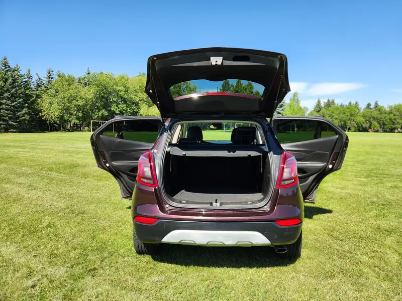 2017 Buick Encore Essence, 193 357 km, dovoz Kanada — foto 7 z 12
