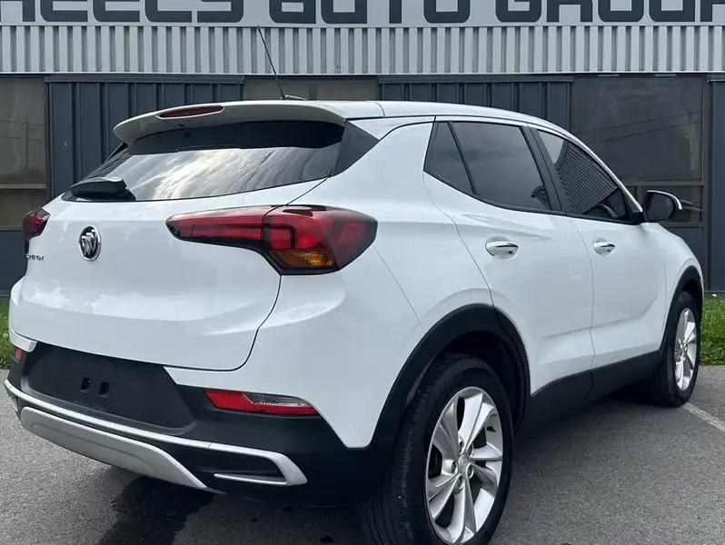 2020 Buick Encore Preferred, bílá, 36 607 km, dovoz Kanada — foto 4 z 12