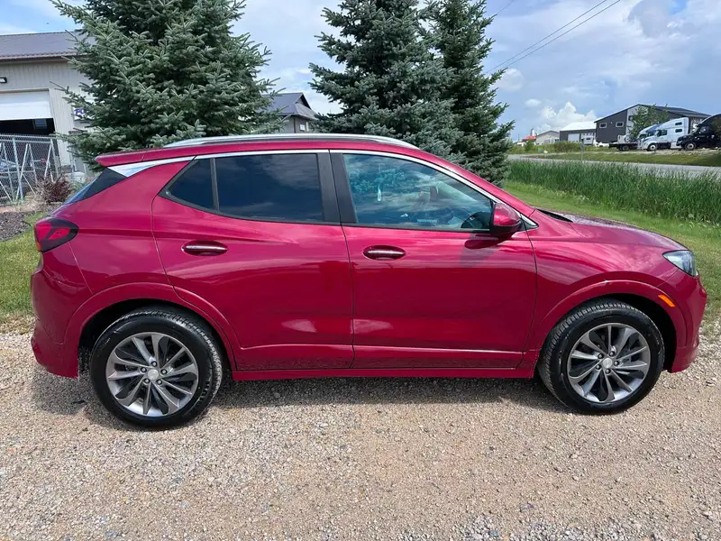 2020 Buick Encore Select, červená, 119 100 km, dovoz Kanada — foto 2 z 12