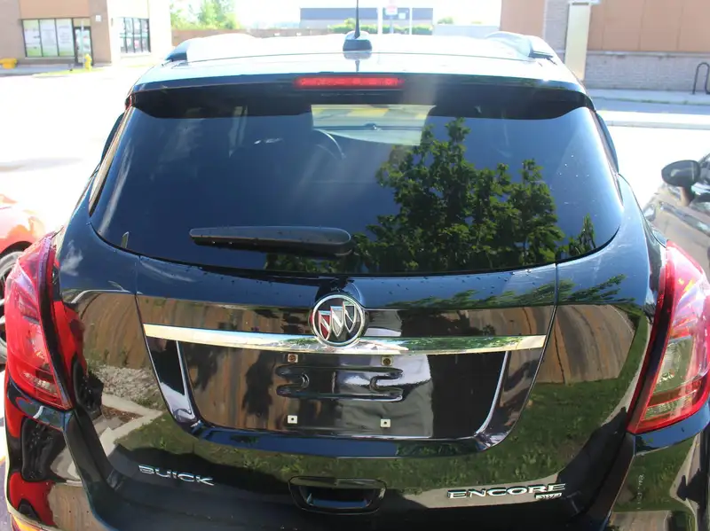 2018 Buick Encore Preferred, 130 335 km, dovoz Kanada — foto 4 z 9