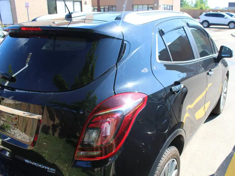 2018 Buick Encore Preferred, 130 335 km, dovoz Kanada — foto 6 z 9