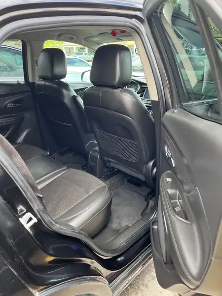 2018 Buick Encore Preferred, černá, 128 000 km, dovoz Kanada — foto 4 z 4