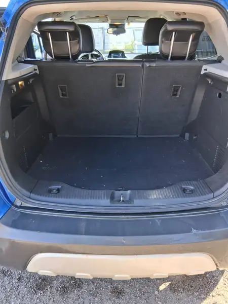 2016 Buick Encore Base, modrá, 150 000 km, dovoz Kanada — foto 11 z 12