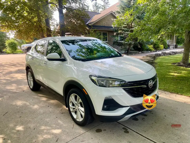 2021 Buick Encore Select, bílá, 85 732 km, dovoz Kanada — foto 2 z 3