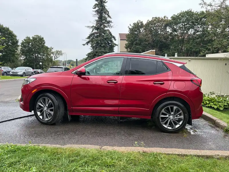 2020 Buick Encore Select, červená, 156 000 km, dovoz Kanada — foto 2 z 12