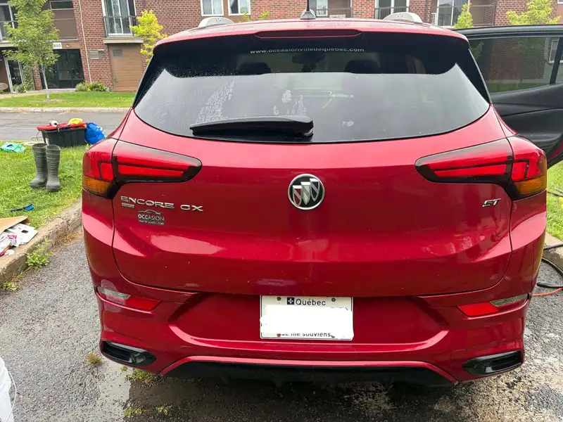2020 Buick Encore Select, červená, 156 000 km, dovoz Kanada — foto 3 z 12