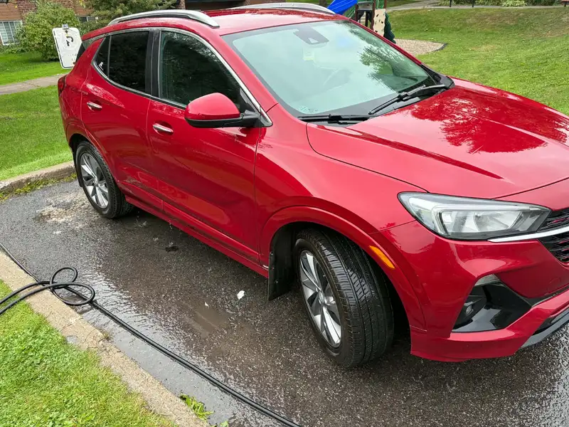 2020 Buick Encore Select, červená, 156 000 km, dovoz Kanada — foto 5 z 12