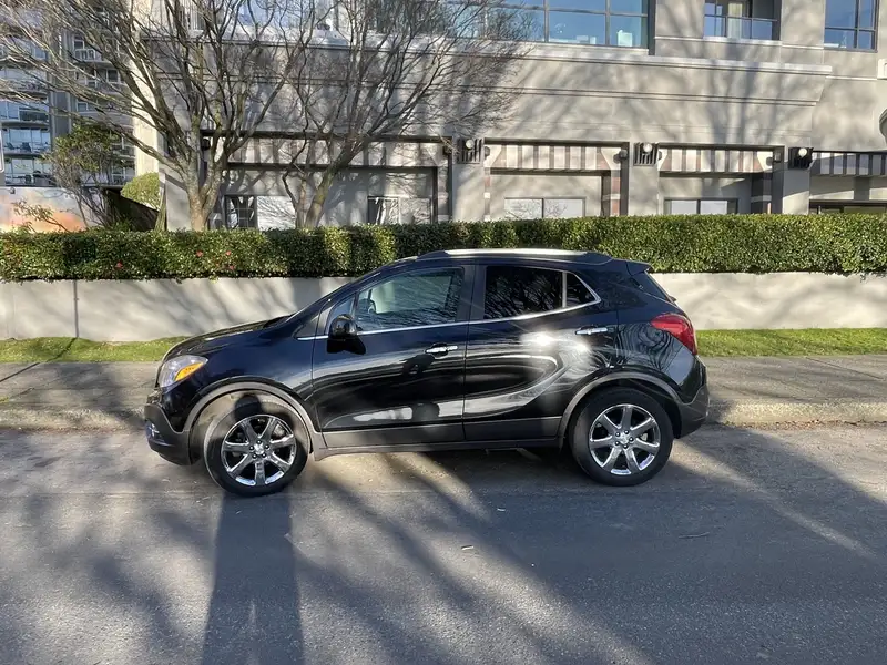 2013 Buick Encore, černá, 142 000 km, dovoz Kanada — foto 6 z 6