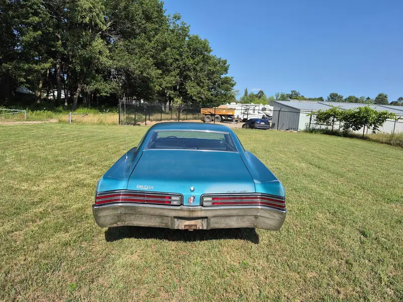 1968 Buick Roadmaster, modrá, 12 476 km, dovoz Kanada — foto 4 z 10