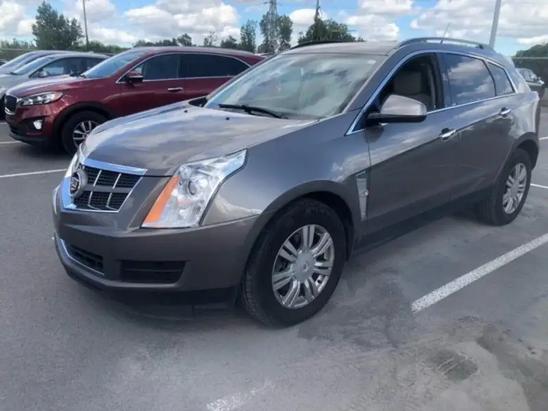 2012 Cadillac SRX Base, šedá, 154 359 km, dovoz Kanada — foto 1 z 8 2012 Cadillac SRX Base, šedá, 154 359 km, dovoz Kanada — foto 1 z 8