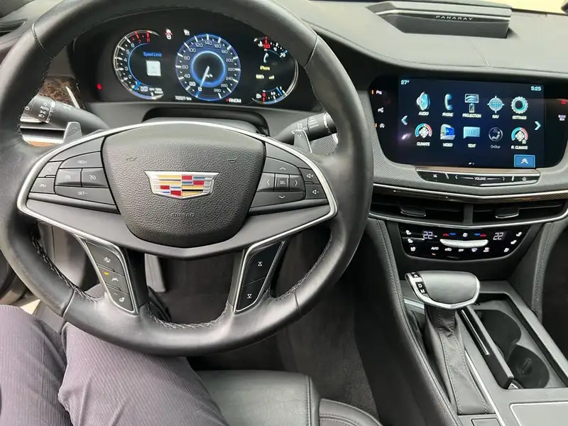 2016 Cadillac CT6, šedá, 140 000 km, dovoz Kanada — foto 3 z 12