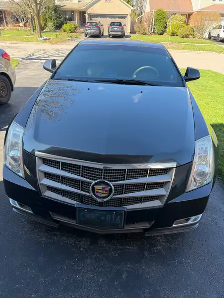 2011 Cadillac CTS Performance, 200 000 km, dovoz Kanada — foto 8 z 12