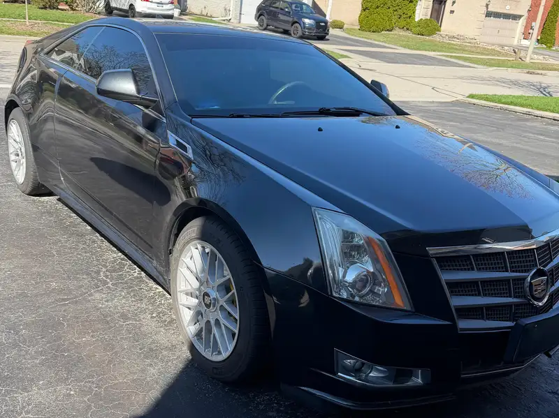 2011 Cadillac CTS Performance, 200 000 km, dovoz Kanada — foto 9 z 12