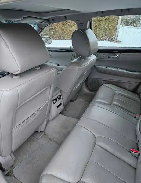 2007 Cadillac DTS Performance, stříbrná, 197 005 km, dovoz Kanada — foto 3 z 7