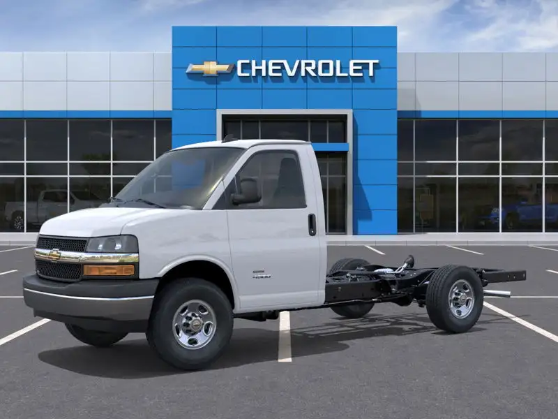 2026 Chevrolet Express | Bluetooth |, bílá, 15 km, dovoz Kanada — foto 2 z 6