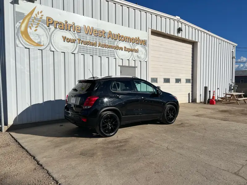 2021 Chevrolet Trax LT | Command Start | Reverse Camera, černá, 114 166 km, dovoz Kanada — foto 5 z 12