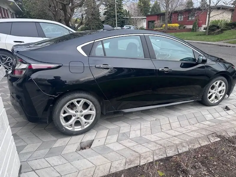 2017 Chevrolet Volt, černá, 198 455 km, dovoz Kanada — foto 3 z 12