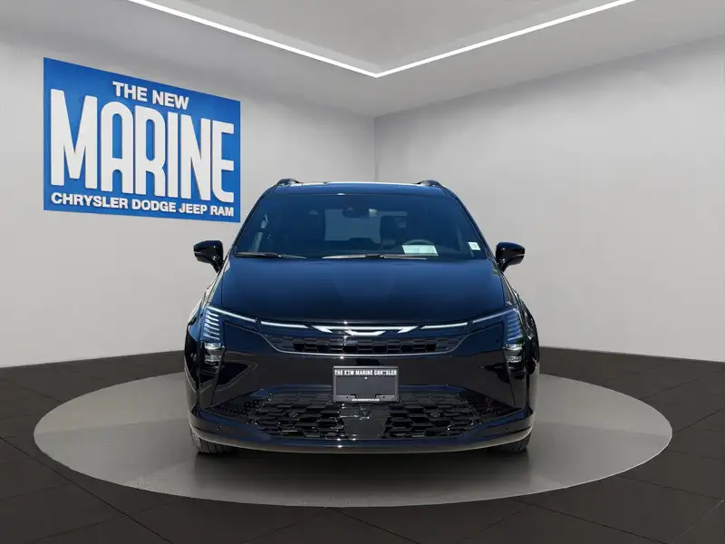 2027 Chrysler Pacifica Select, černá, dovoz Kanada — foto 8 z 12