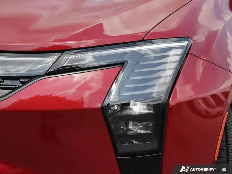 2027 Chrysler Pacifica Select, červená, dovoz Kanada — foto 9 z 12