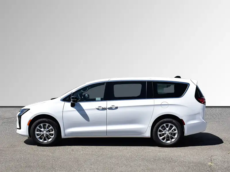 2027 Chrysler Pacifica Select, bílá, 28 km, dovoz Kanada — foto 2 z 12