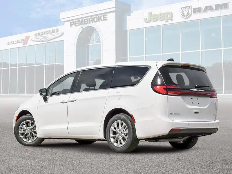 2026 Chrysler Pacifica, bílá, 93 km, dovoz Kanada — foto 4 z 12