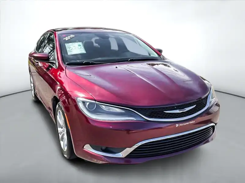 2016 Chrysler 200 LIMITED, červená, 94 399 km, dovoz Kanada — foto 1