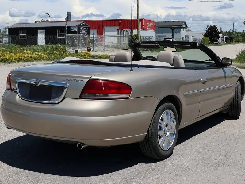 2004 Chrysler Sebring Limited, 135 000 km, dovoz Kanada — foto 7 z 12