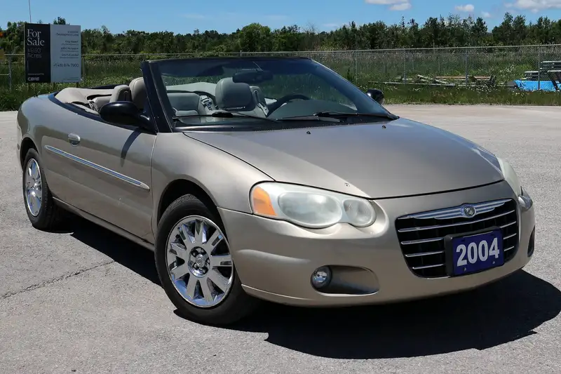 2004 Chrysler Sebring Limited, 135 000 km, dovoz Kanada — foto 9 z 12