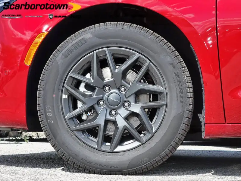 2027 Chrysler Pacifica Select, červená, 10 km, dovoz Kanada — foto 12 z 12