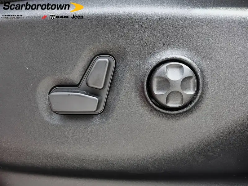 2027 Chrysler Pacifica Select, červená, 10 km, dovoz Kanada — foto 4 z 12