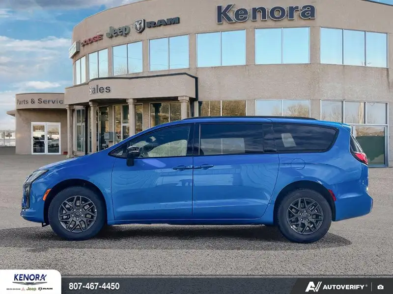 2027 Chrysler Pacifica SELECT, modrá, 5 250 km, dovoz Kanada — foto 3 z 12