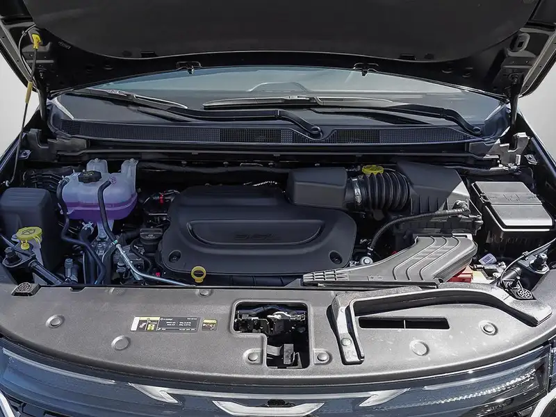 2027 Chrysler Pacifica, černá, dovoz Kanada — foto 6 z 12