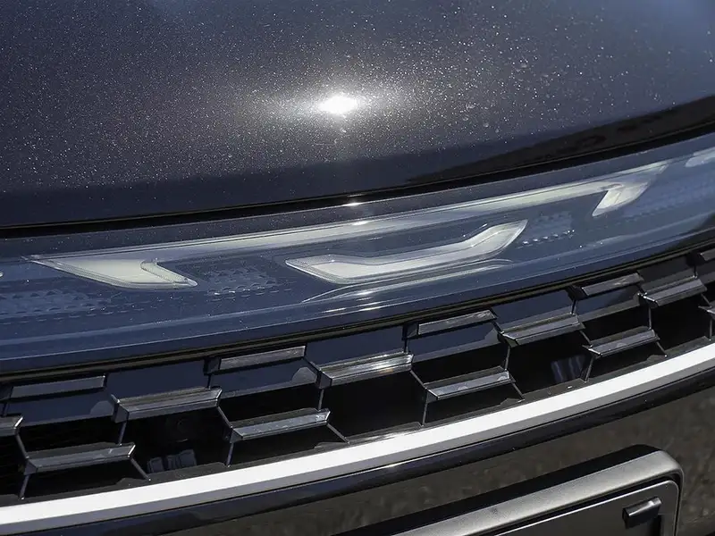 2027 Chrysler Pacifica, černá, dovoz Kanada — foto 9 z 12