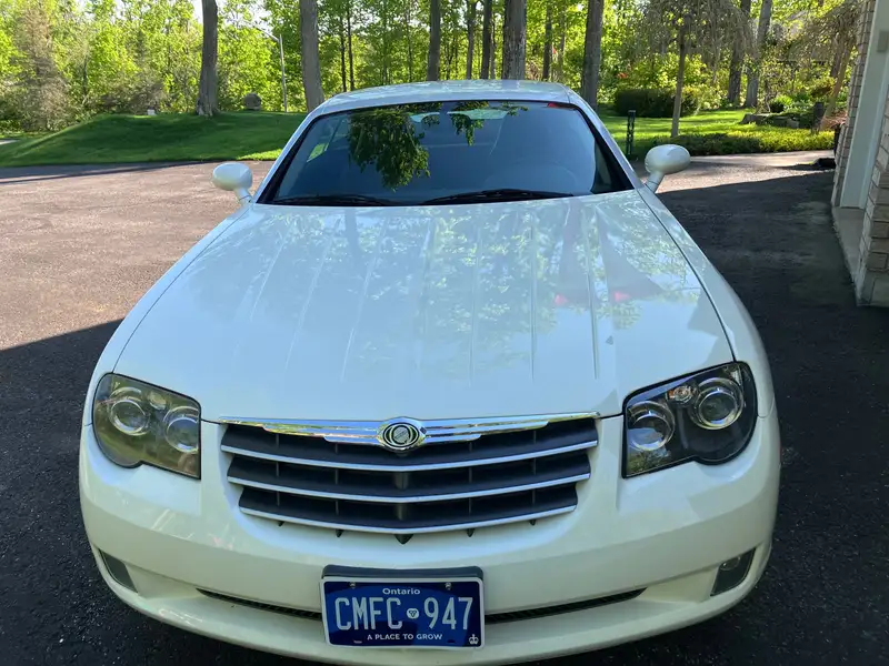 2004 Chrysler Crossfire, bílá, 139 300 km, dovoz Kanada — foto 4 z 9