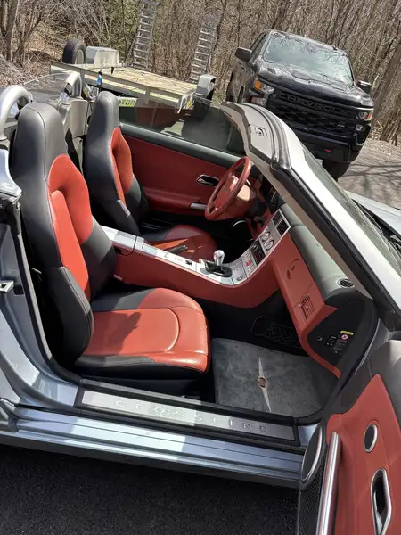 2005 Chrysler Crossfire, stříbrná, 119 244 km, dovoz Kanada — foto 7 z 11