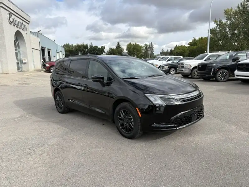 2027 Chrysler Pacifica Select, černá, 21 km, dovoz Kanada — foto 2 z 12