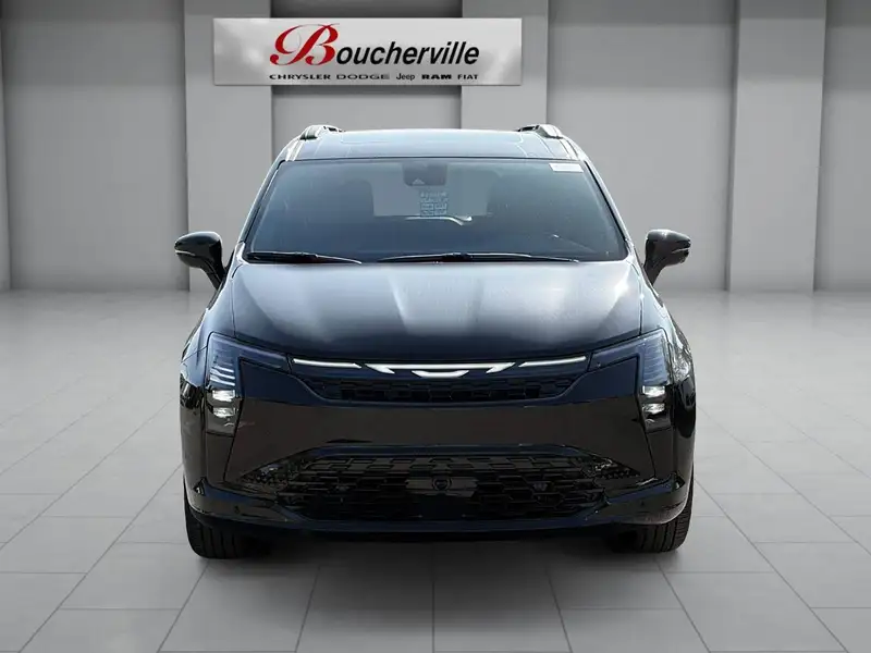 2027 Chrysler Pacifica Select AWD, černá, dovoz Kanada — foto 2 z 12
