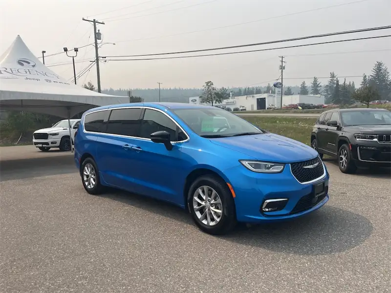 2026 Chrysler Pacifica Select AWD Select, modrá, dovoz Kanada — foto 7 z 8