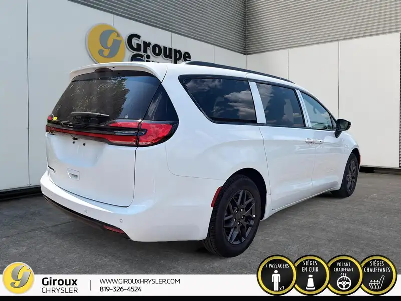 2027 Chrysler Pacifica Sélect, bílá, 0 km, dovoz Kanada — foto 5 z 12