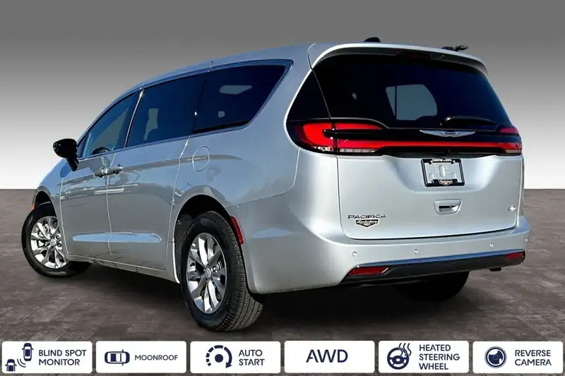 2026 Chrysler Pacifica Select, stříbrná, 0 km, dovoz Kanada — foto 3 z 12