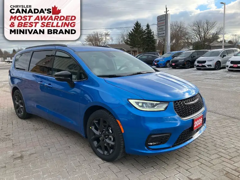 2026 Chrysler Pacifica Select, modrá, 35 km, dovoz Kanada — foto 6 z 12