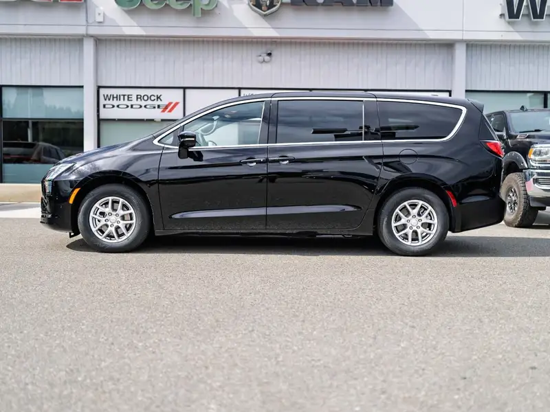2027 Chrysler Pacifica Select, černá, 15 km, dovoz Kanada — foto 3 z 12