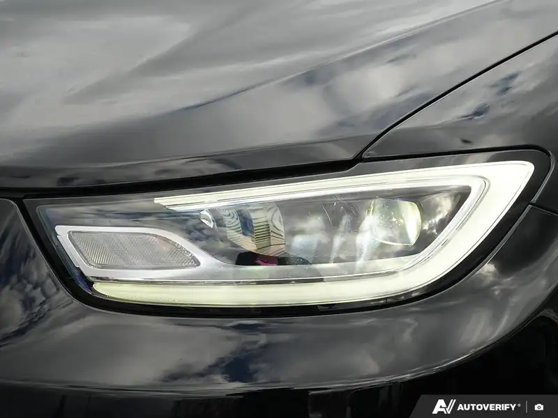 2026 Chrysler Pacifica Select, černá, 0 km, dovoz Kanada — foto 10 z 12
