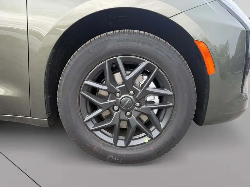 2027 Chrysler Pacifica Select, šedá, 12 km, dovoz Kanada — foto 9 z 12