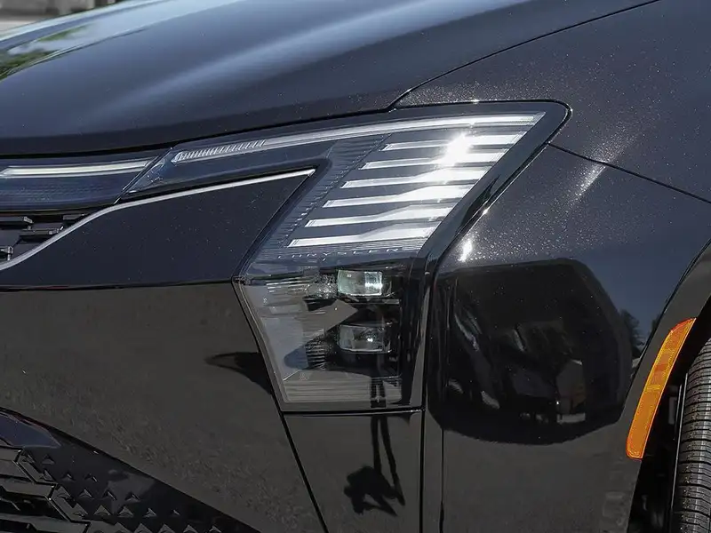 2027 Chrysler Pacifica Select, černá, dovoz Kanada — foto 10 z 12