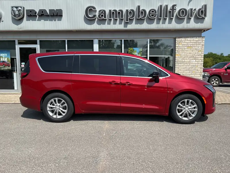 2027 Chrysler Pacifica Select, červená, 22 km, dovoz Kanada — foto 4 z 12