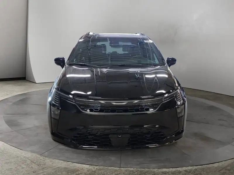 2027 Chrysler Pacifica Select, černá, dovoz Kanada — foto 8 z 12