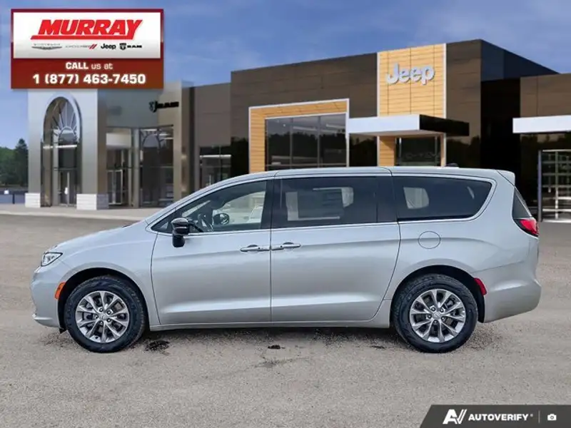 2026 Chrysler Pacifica Select, stříbrná, 10 km, dovoz Kanada — foto 3 z 12